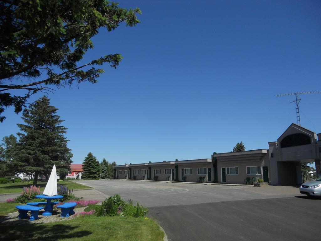 Motel Normandie Louiseville Kültér fotó