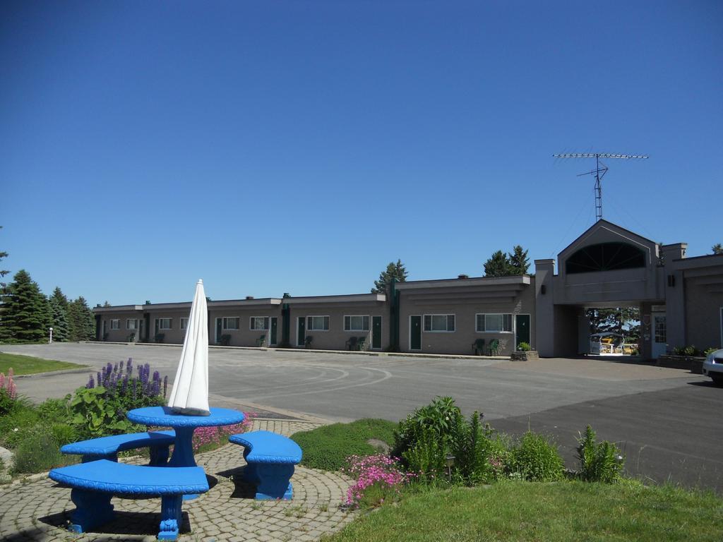 Motel Normandie Louiseville Kültér fotó