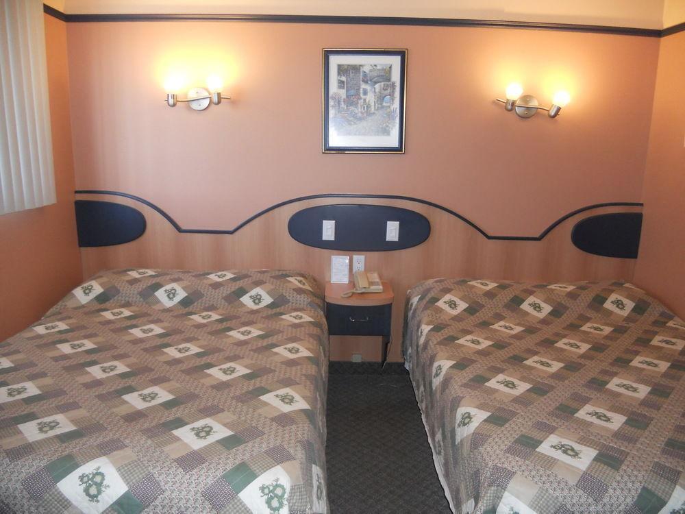 Motel Normandie Louiseville Kültér fotó