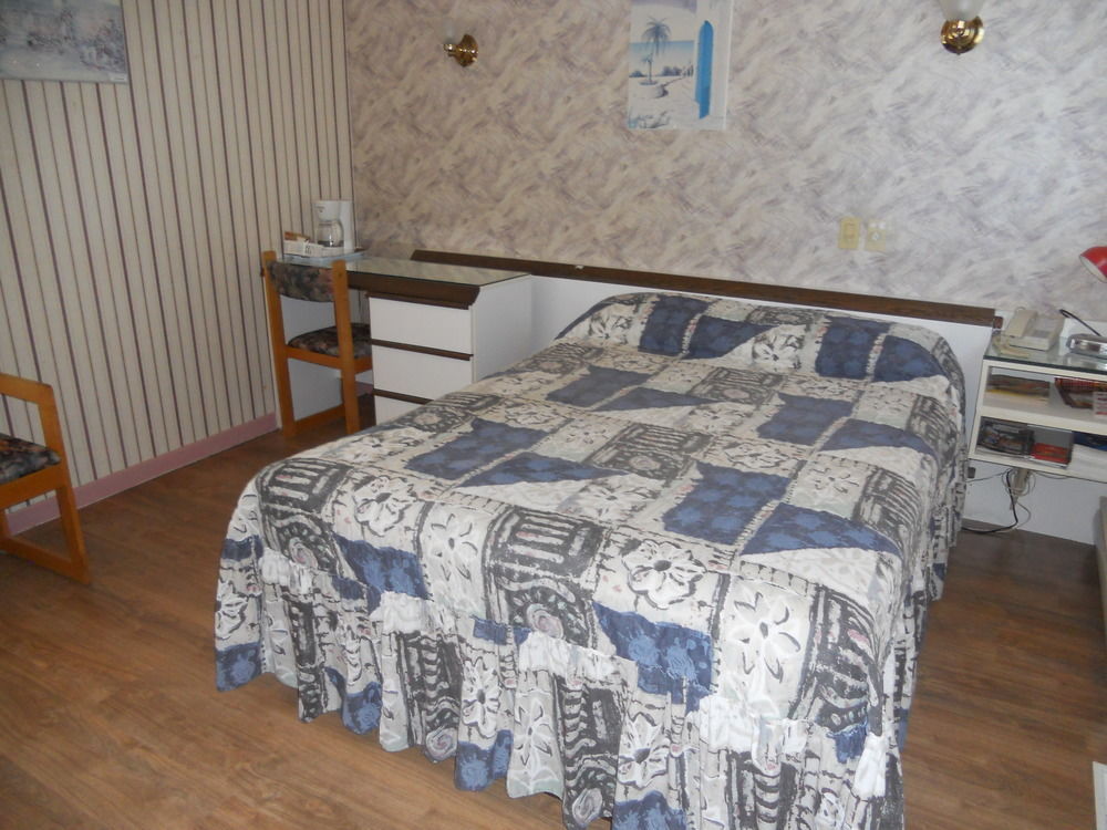 Motel Normandie Louiseville Kültér fotó