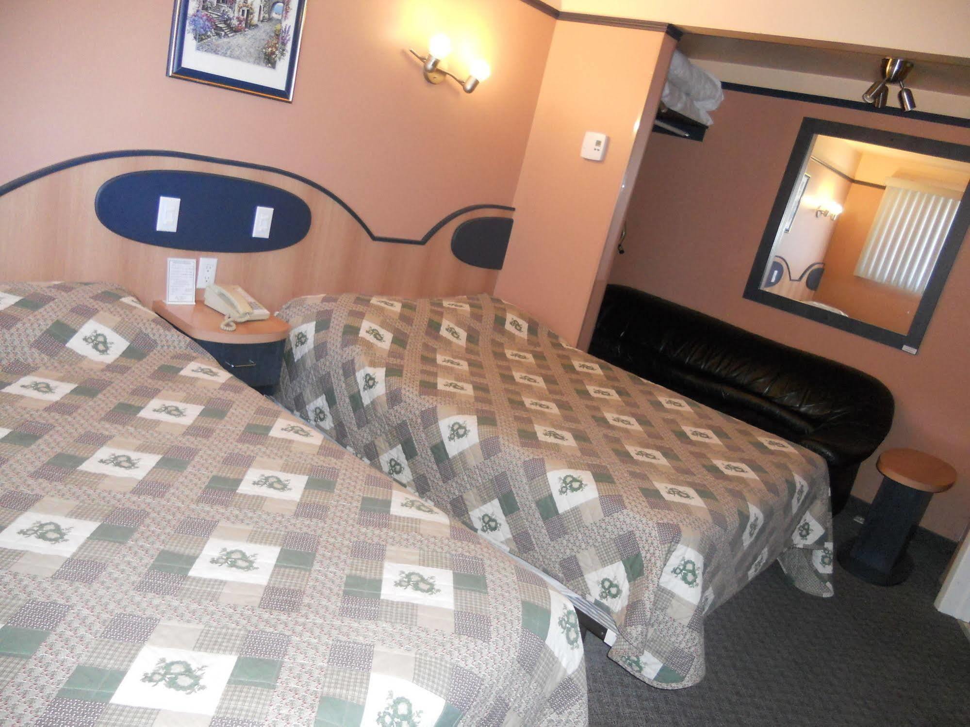 Motel Normandie Louiseville Kültér fotó