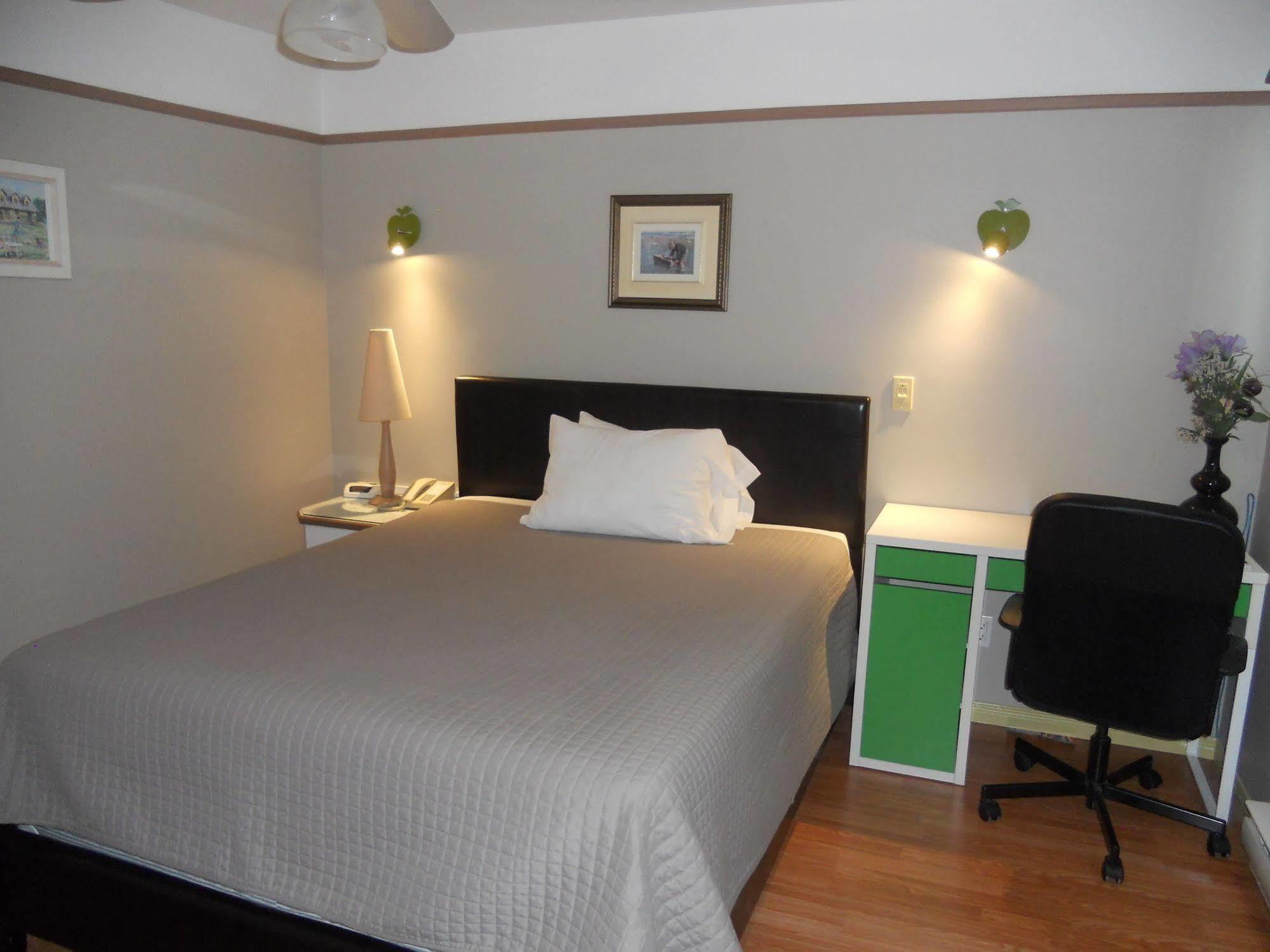 Motel Normandie Louiseville Kültér fotó