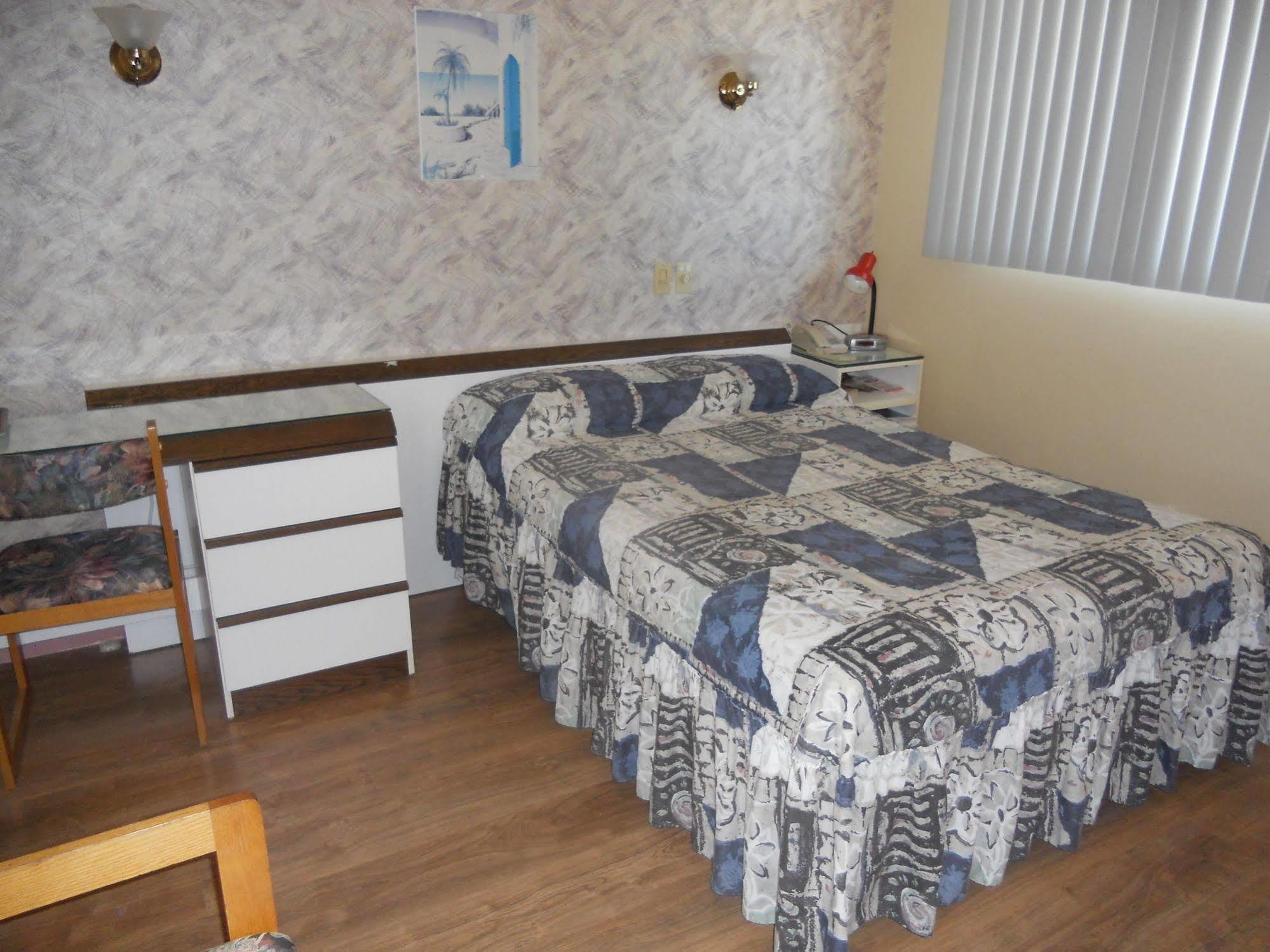 Motel Normandie Louiseville Kültér fotó