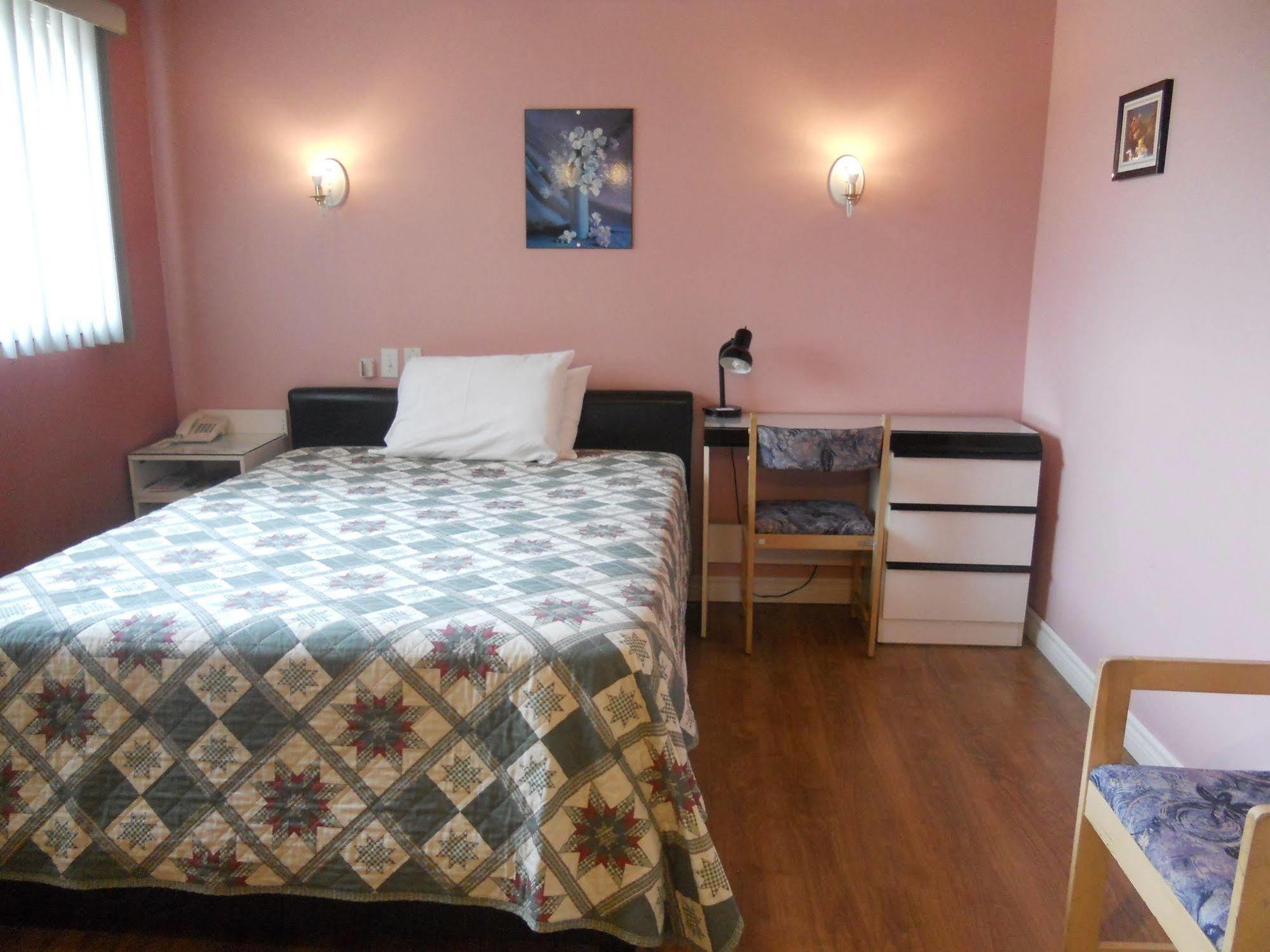 Motel Normandie Louiseville Kültér fotó